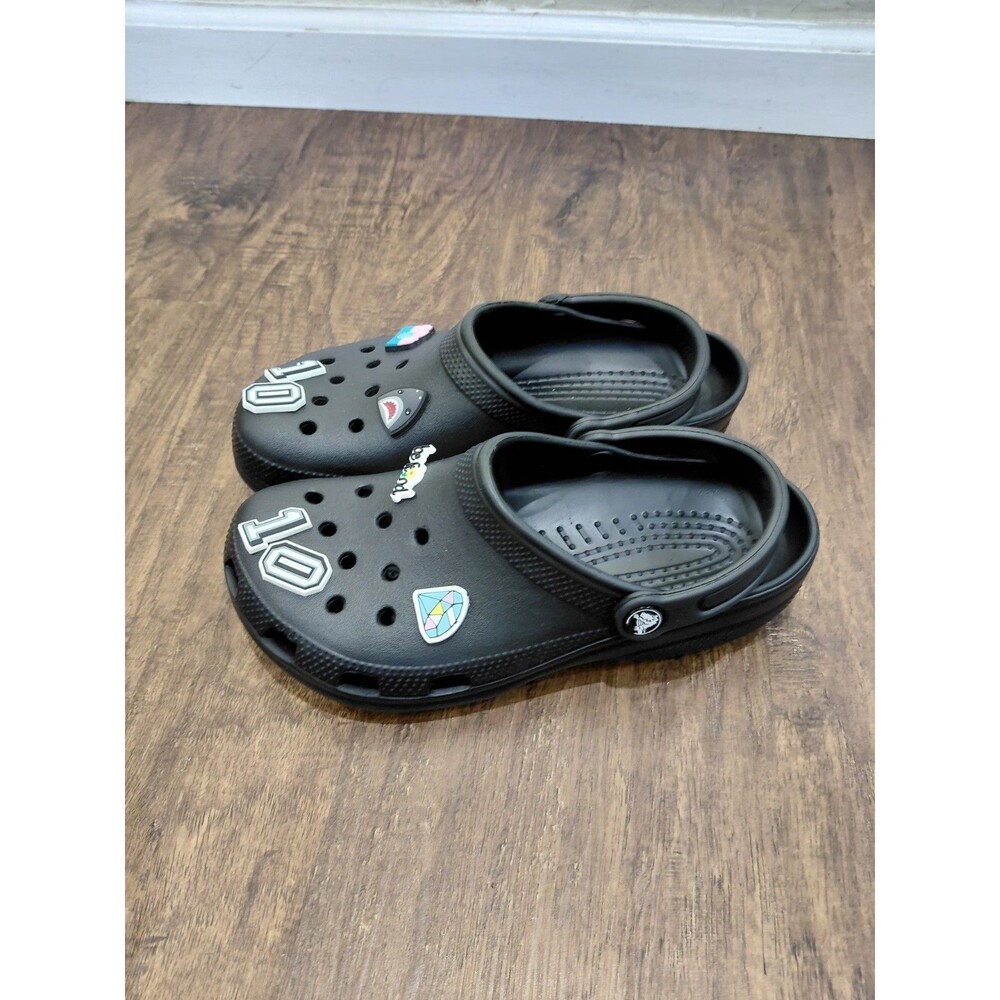 Crocs Unisex Black Classic Clog - Men's Size 7 Women's 9
